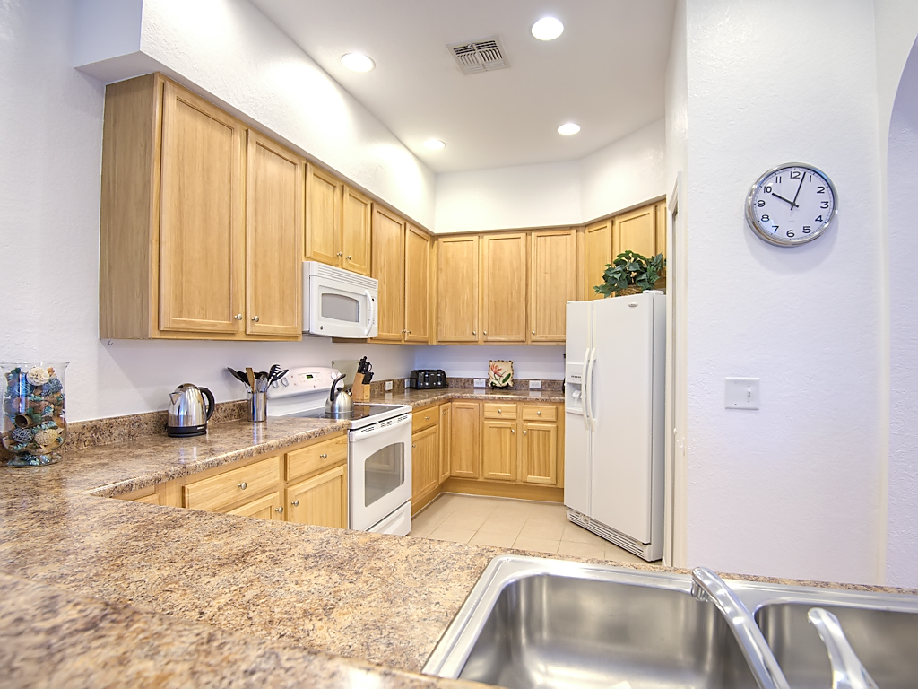 Caribe Cove Resorts - 2-Bedroom Aruba Villa Kitchen