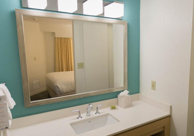 Sonesta ES Suites Orlando - bathroom
