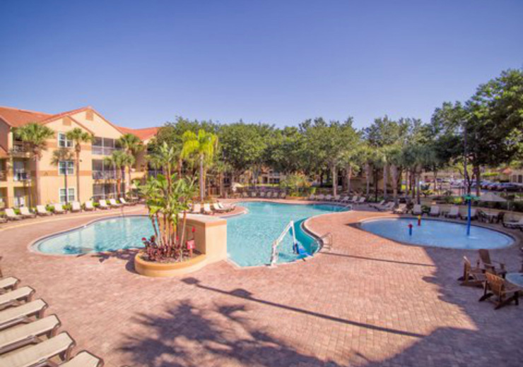 Blue Tree Resort pool
